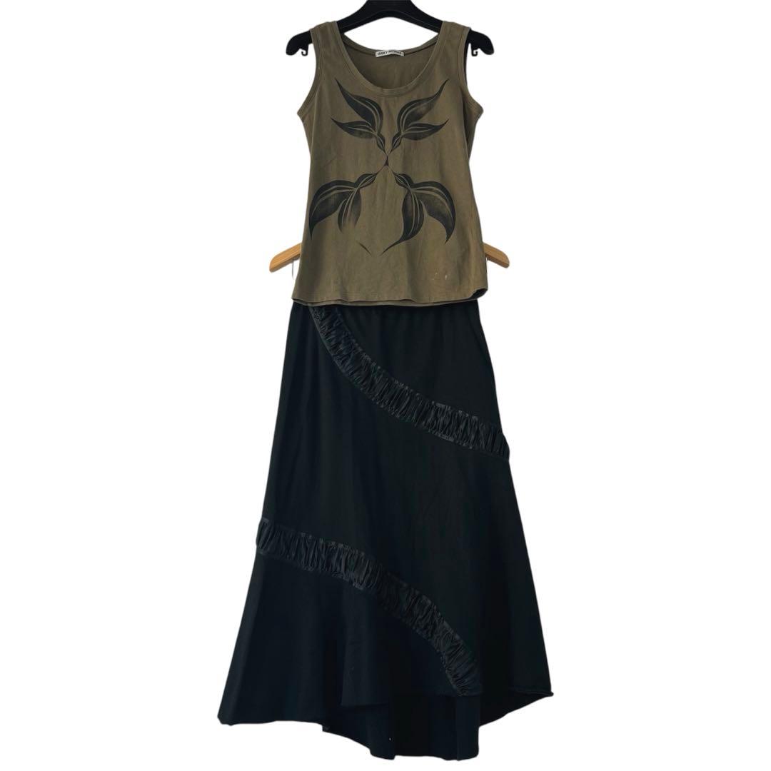 イッセイミヤケ／ISSEY MIYAKE レディース 花柄 タンクトップ