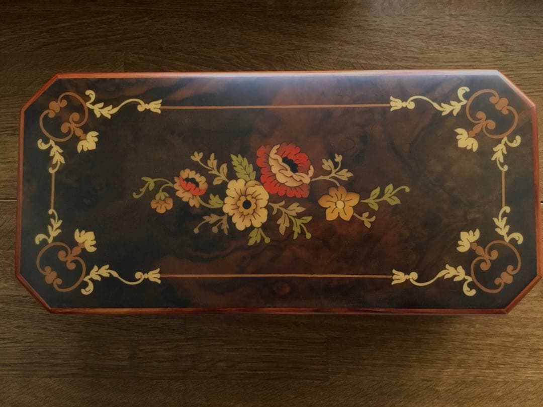 お値下げ！美品✨オルゴール療法【エルム】 リュージュ　カノン 72弁　象嵌