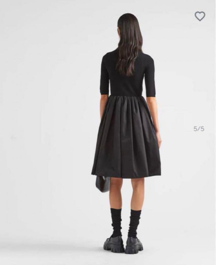 正規品購入PRADAプラダトライアングル三角ロゴプレートロングワンピースドレス