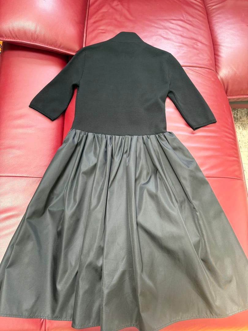 正規品購入PRADAプラダトライアングル三角ロゴプレートロングワンピースドレス