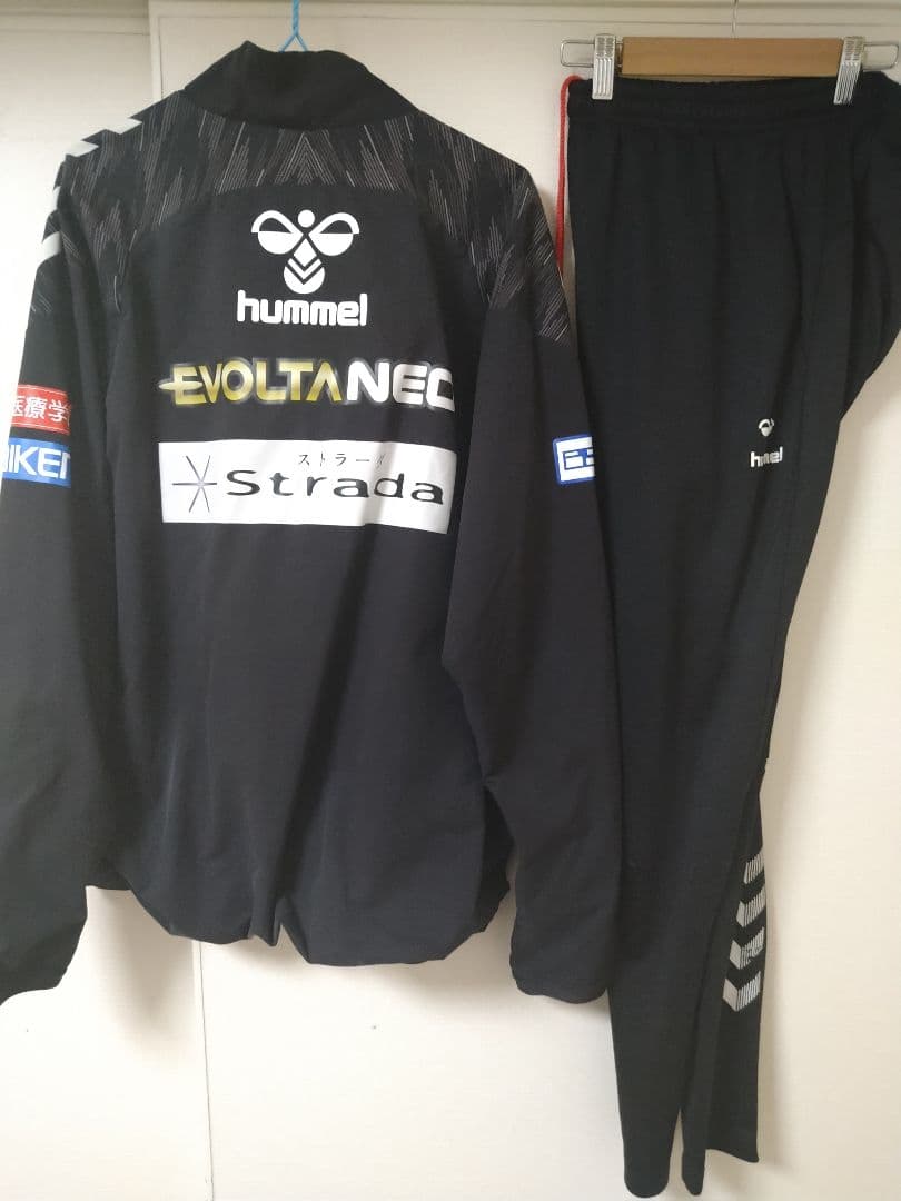 ガンバ大阪トレーニングウェア　4