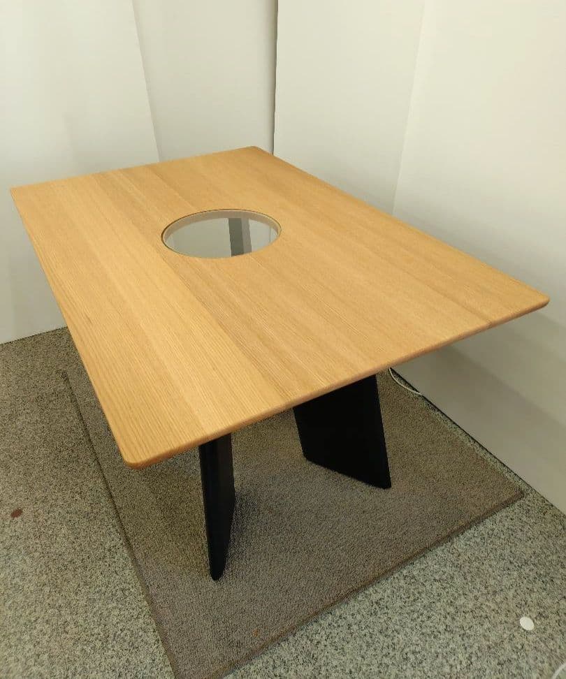 未使用 くつろぐ愛猫を眺めながら過ごせる ダイニングテーブル ナガノインテリア