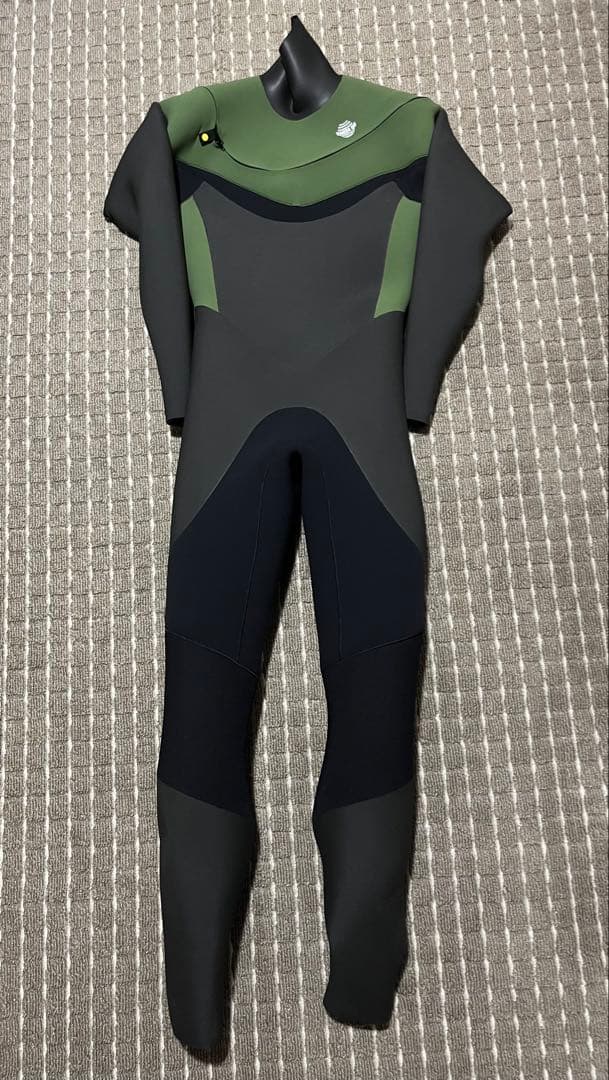 小波コタロー PIONEER SKIN セミドライスーツ・フルスーツ