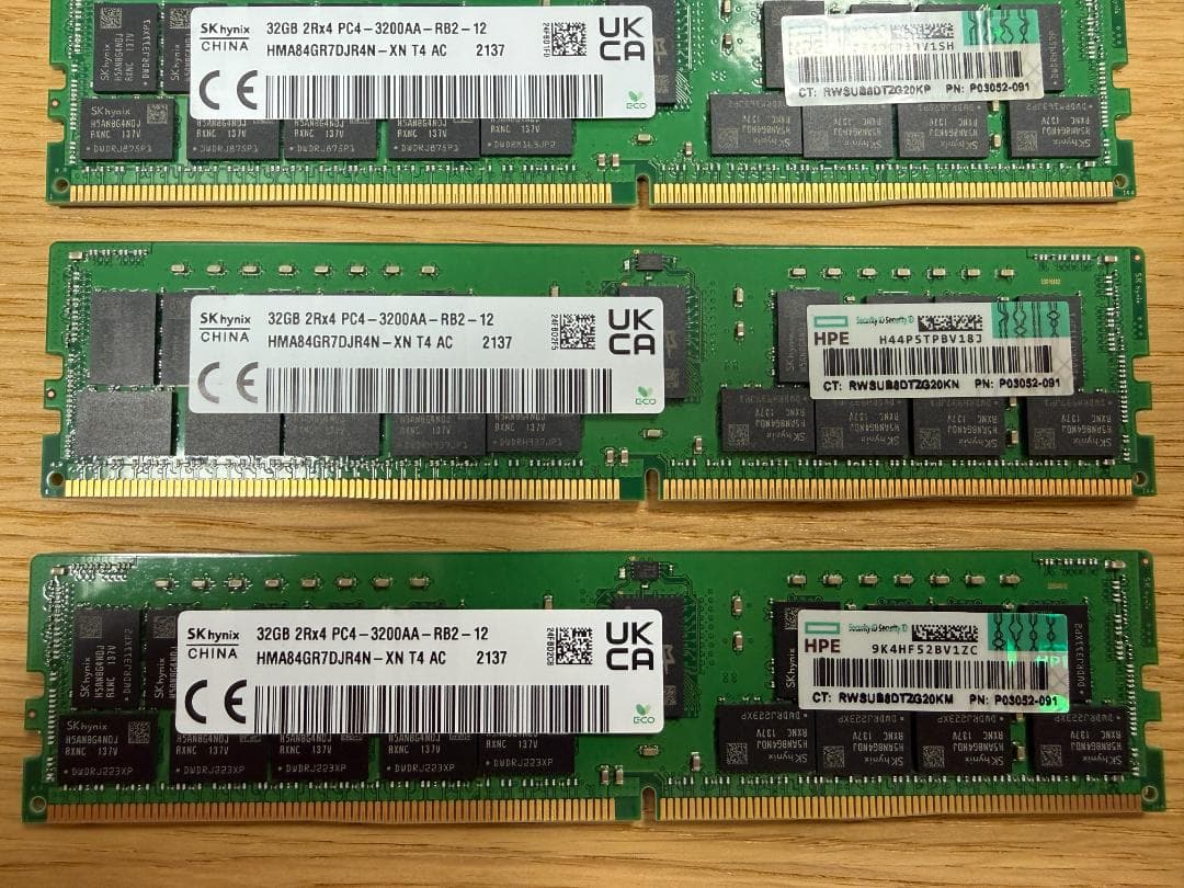 32GB x 4 (128GB) DDR4 3200MHz メモリ