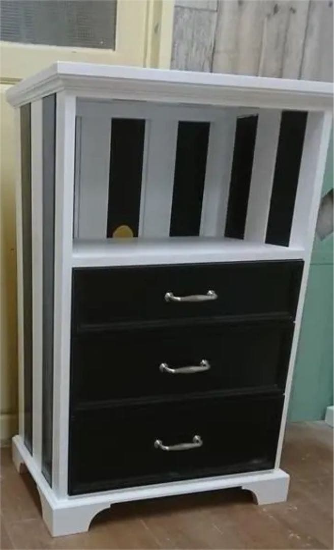 デザインチェスト　サイドフック付き　モノトーン　ストライプ　引き出し