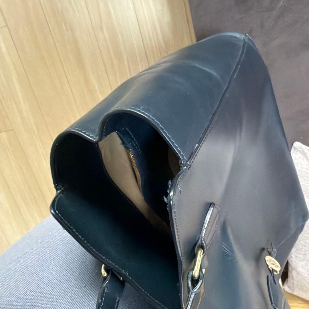 BEAMS 黒いレザートートバッグ