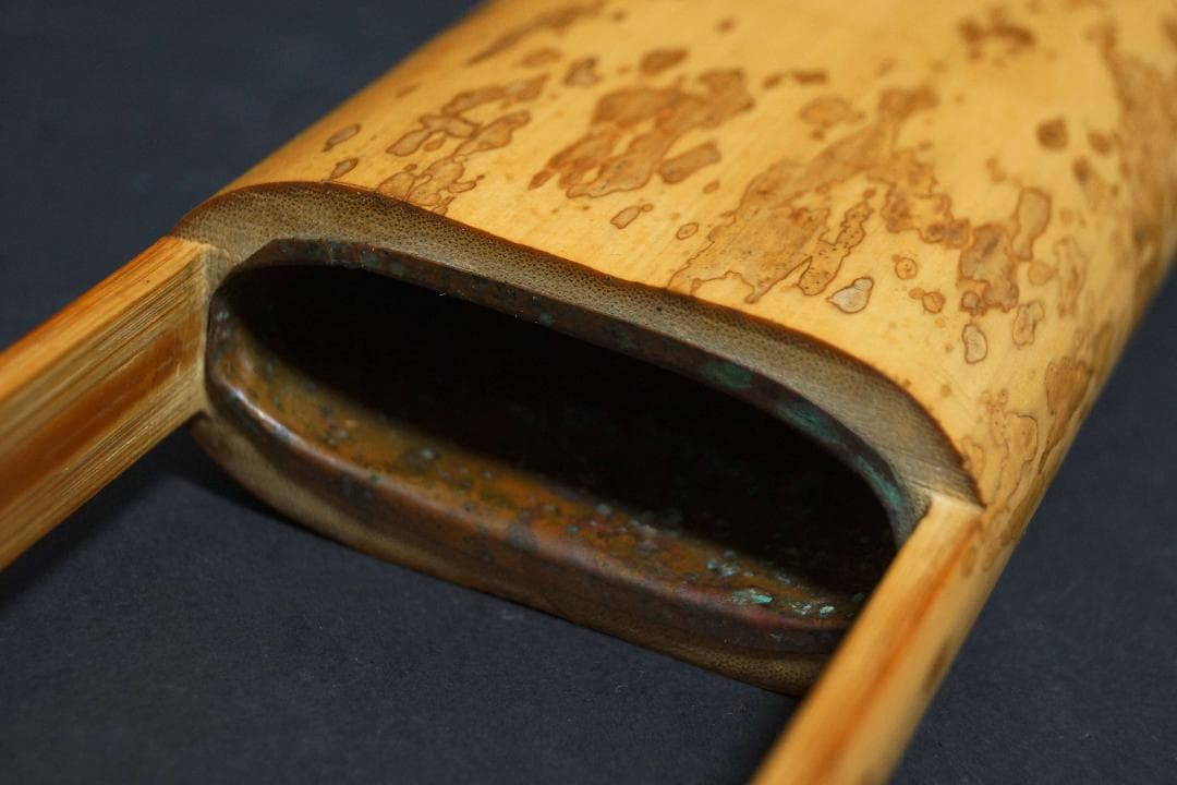 茶道具 斑竹 桶扁形造形 壁掛花入 華入れ 花入 銅製筒入★