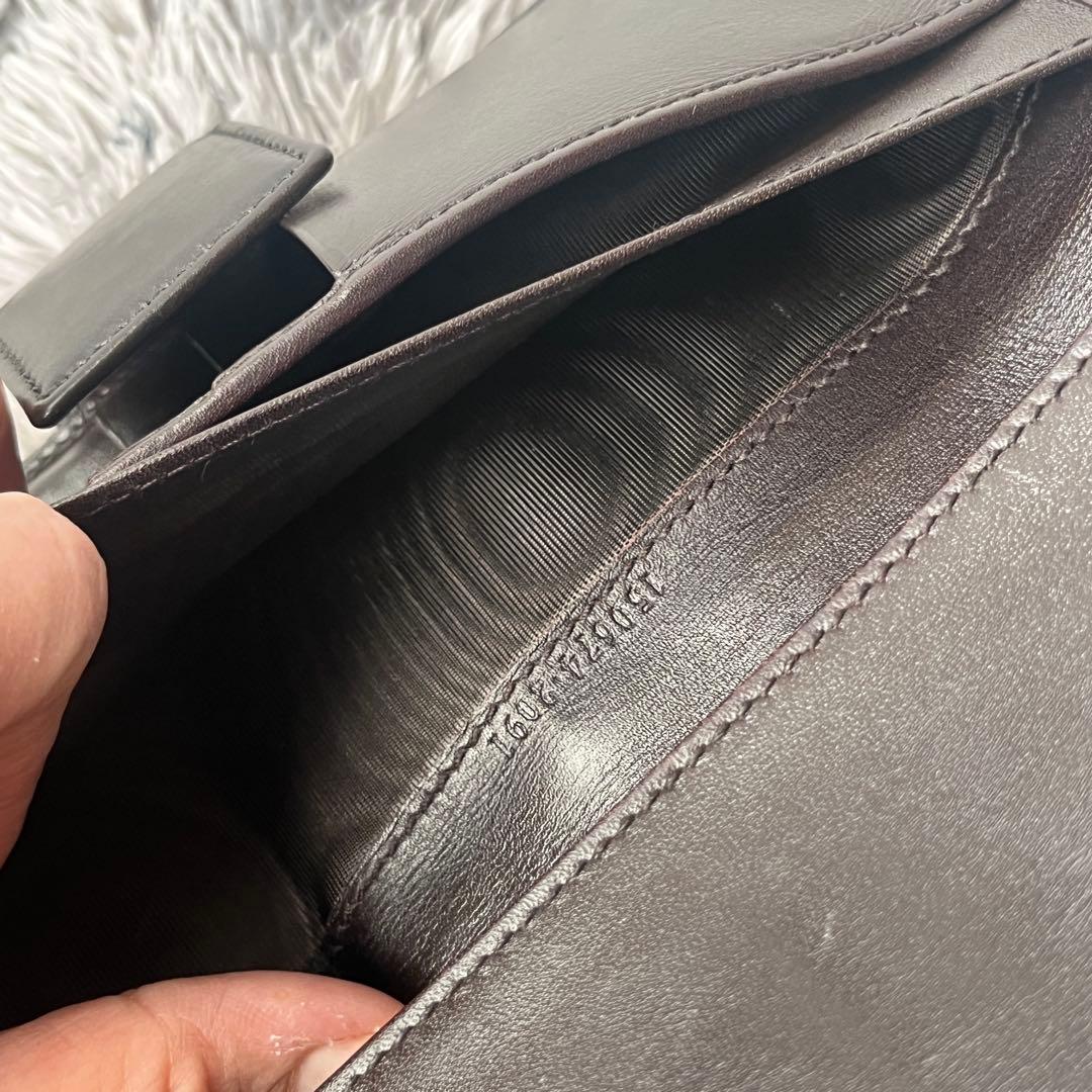 美品✨GUCCI シマ　シェリーライン　ダークブラウン　長財布　ロゴプレート