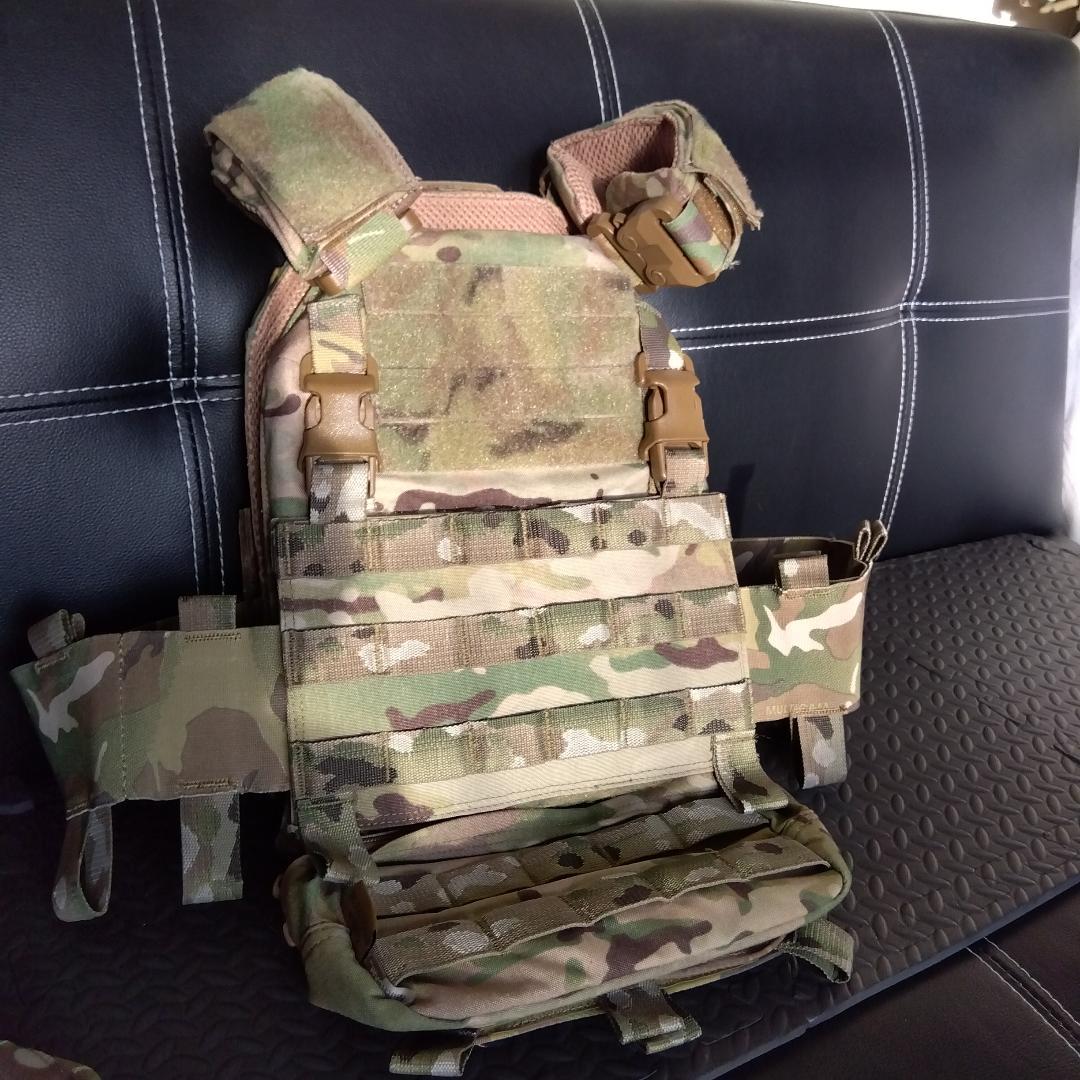 イェーガークラフトデザイン　ASPCⅡ プレートキャリアー マルチカム　改造品