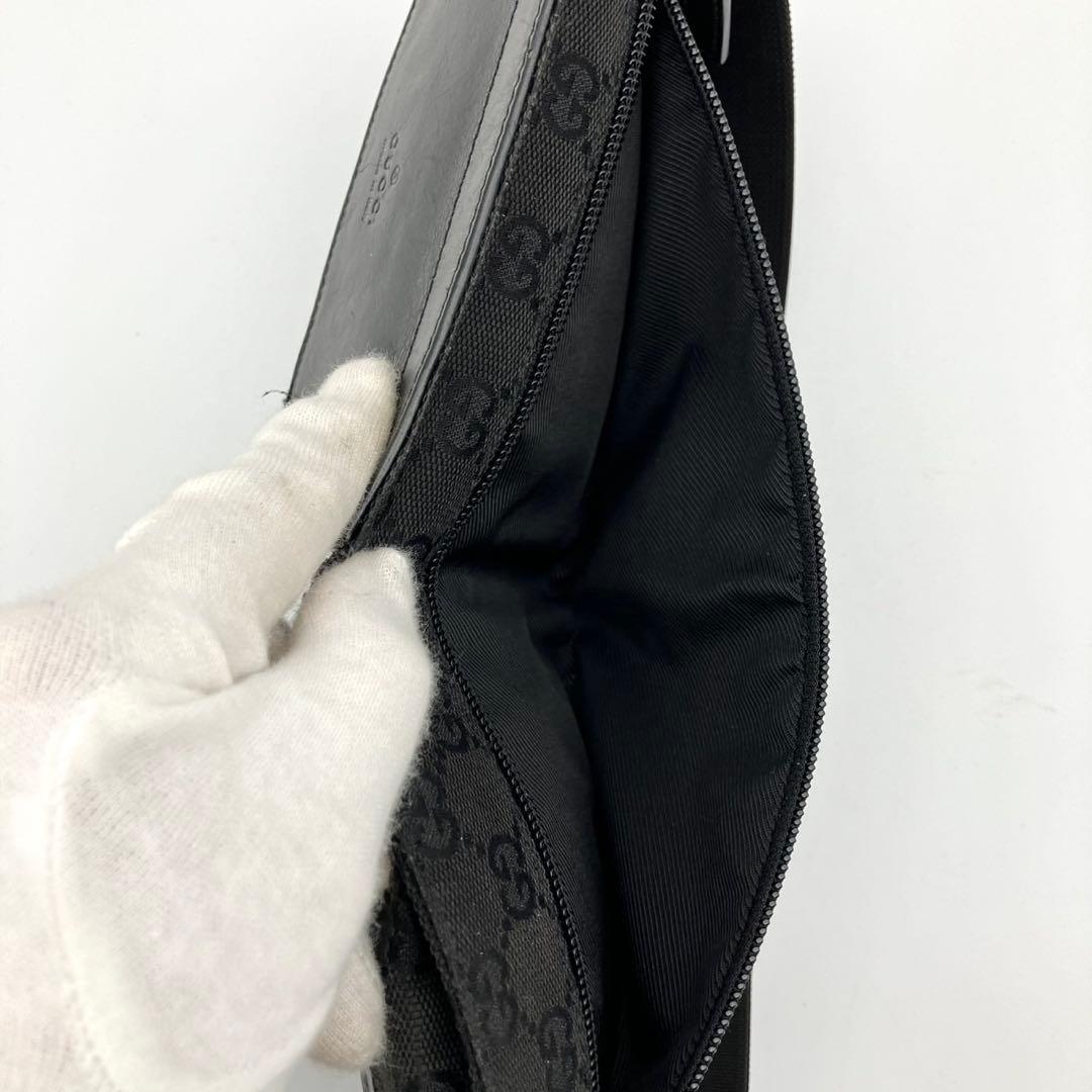 【美品】グッチ　ボディバッグ　ウエストバッグ　gg レザー　キャンバス　ブラック