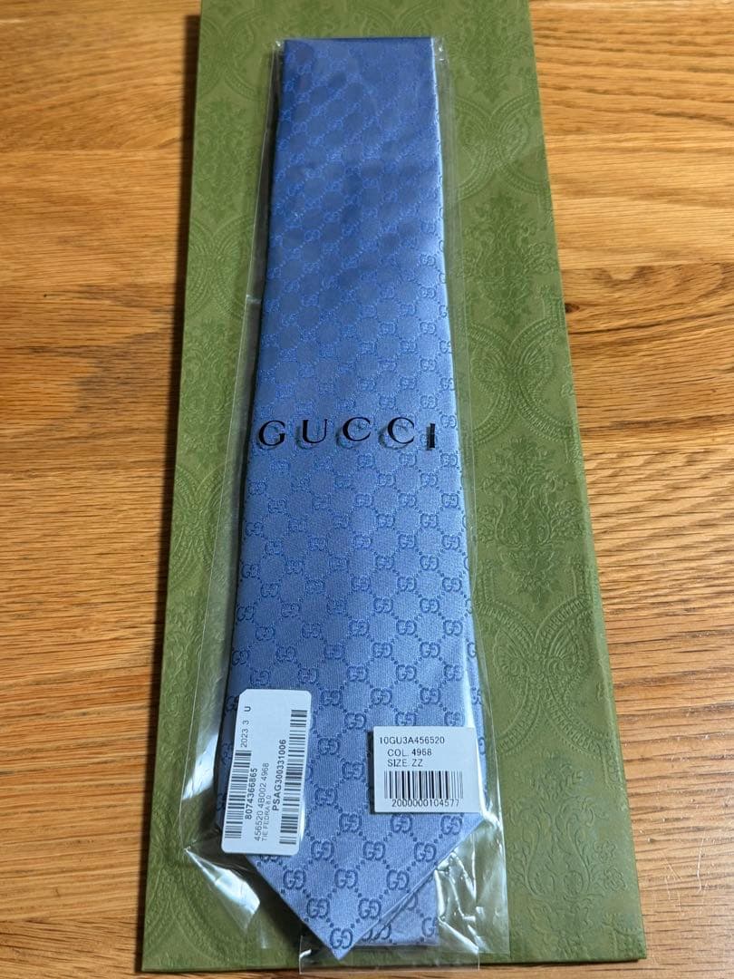 人気GUCCI ブルー GGパターン ネクタイ 新品　未開封