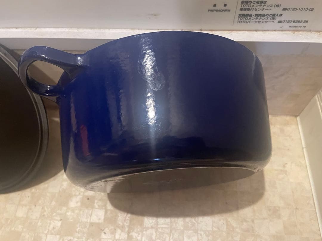 ルクルーゼ　インディゴ　インディゴブルー　ココットロンド　22cm 両手鍋