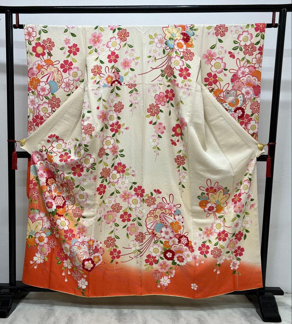 振り袖　フルセット　長襦袢付　枝垂れ桜　金彩加工　刺繍入り　銀通し　757