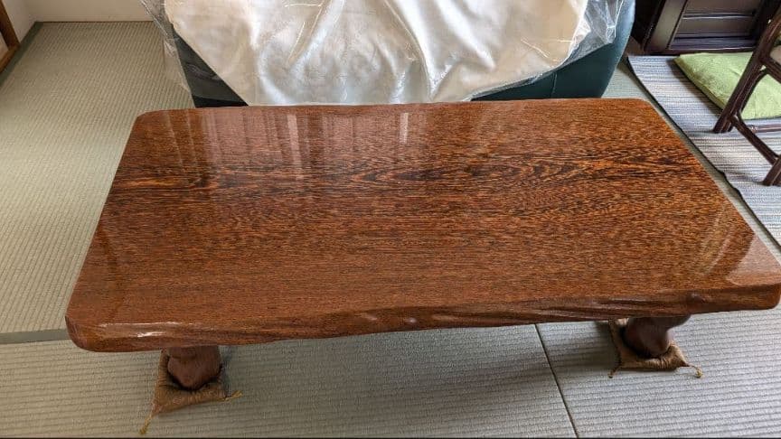 【値下げ中】一枚板　重厚感　座敷机　ローテーブル　 つるつる光沢　座卓