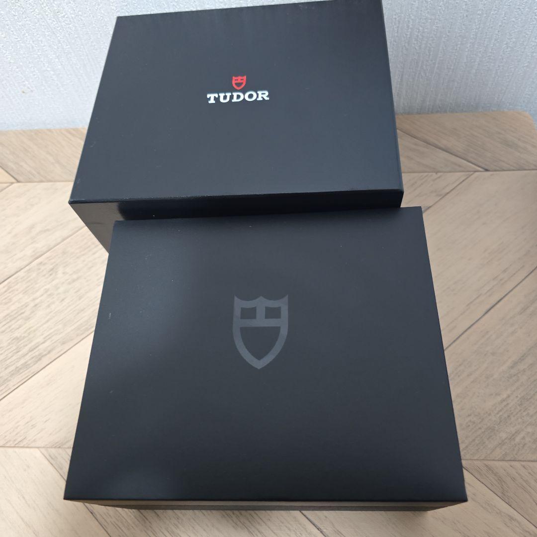 TUDOR 時計ケース