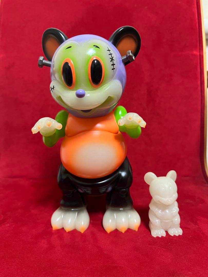 マウスジラMousezilla ブラックブックトイ　black book toy