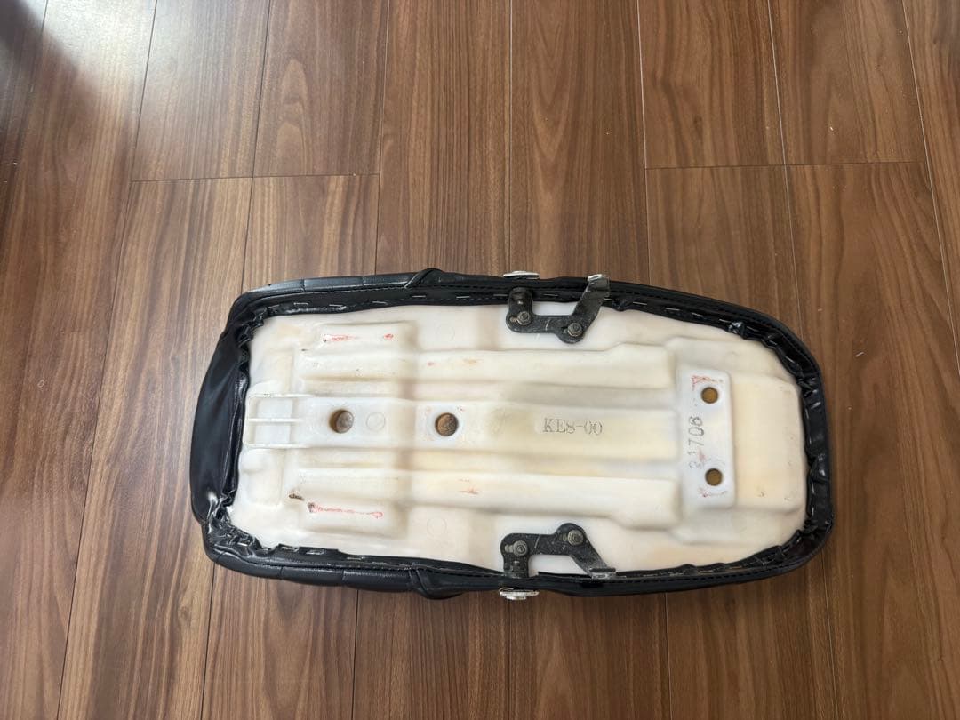 vt250fc用タックロール黒レザー！51