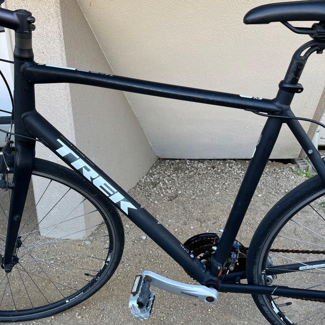引き取りに限定　Trek 7、4FXクロスバイク ブラック