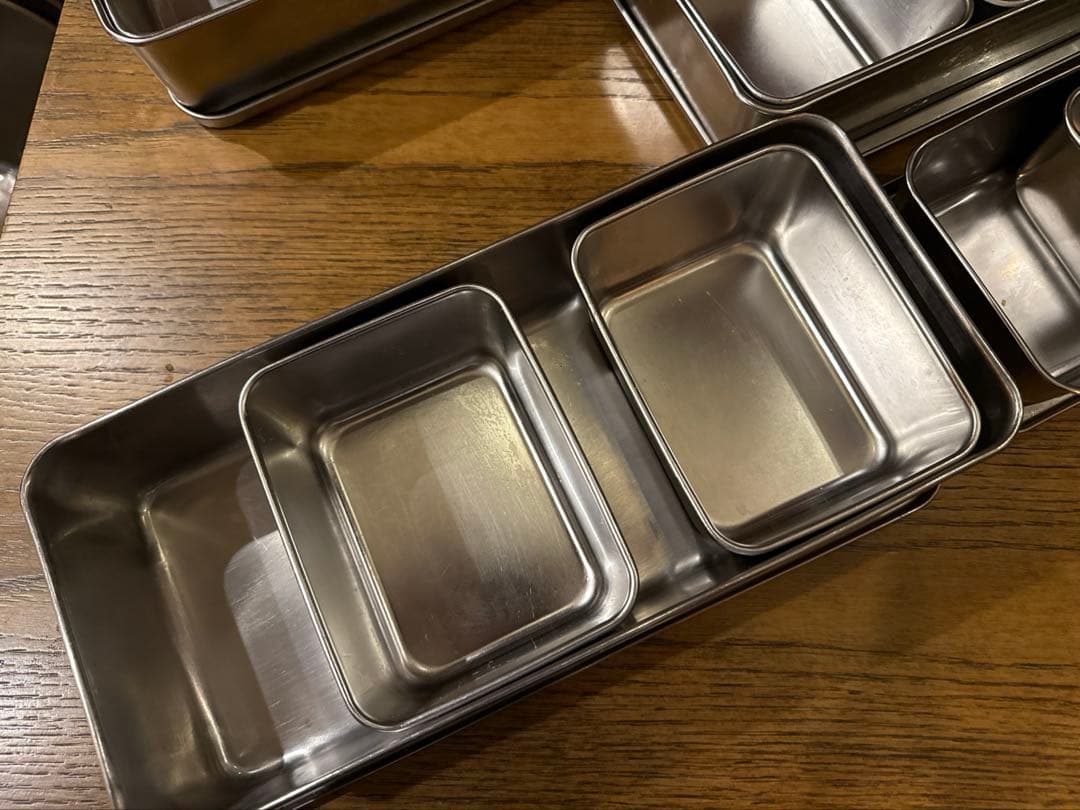 【中古美品】飲食店 ステンレス製 バット 大小13点セット 薬味入れ 調味料入れ