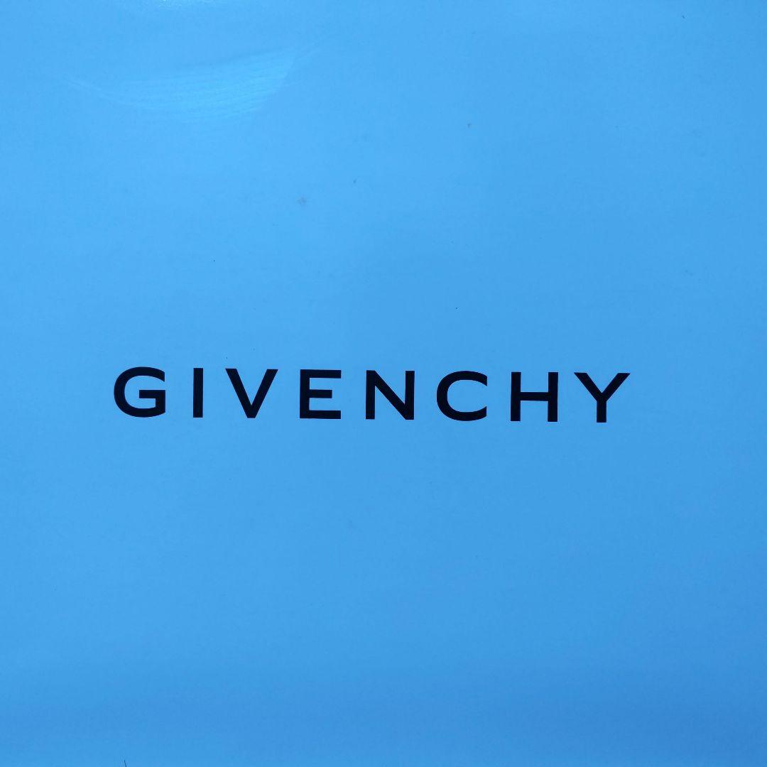 【日本製】GIVENCHY ダウンケット ダウン70％フェザー30％