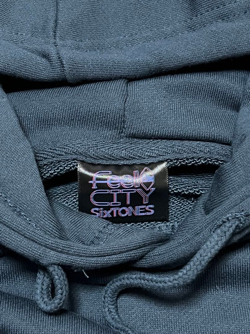 SixTONES feel da CITY パーカー