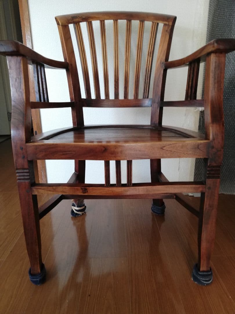 高級バリの肘掛け椅子