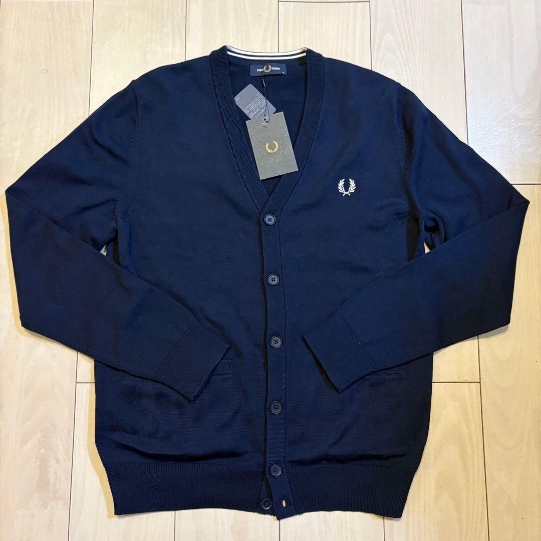 【早い者勝ち】新品未使用　FRED PERRY クラシックカーディガン　M