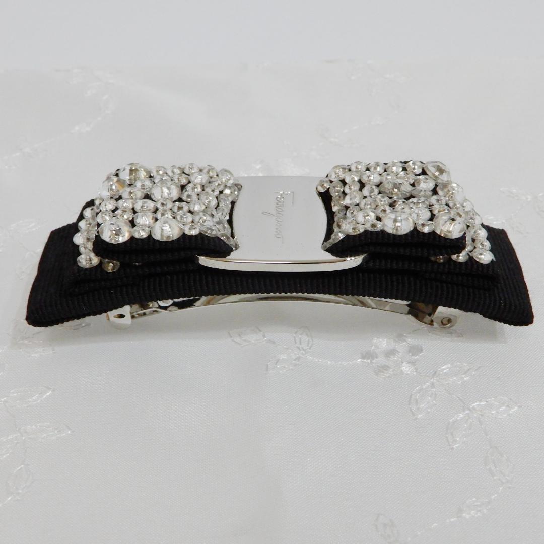 【極美品】フェラガモ　バレッタ　ヴァラ ラインストーン　黒　ヘアピン