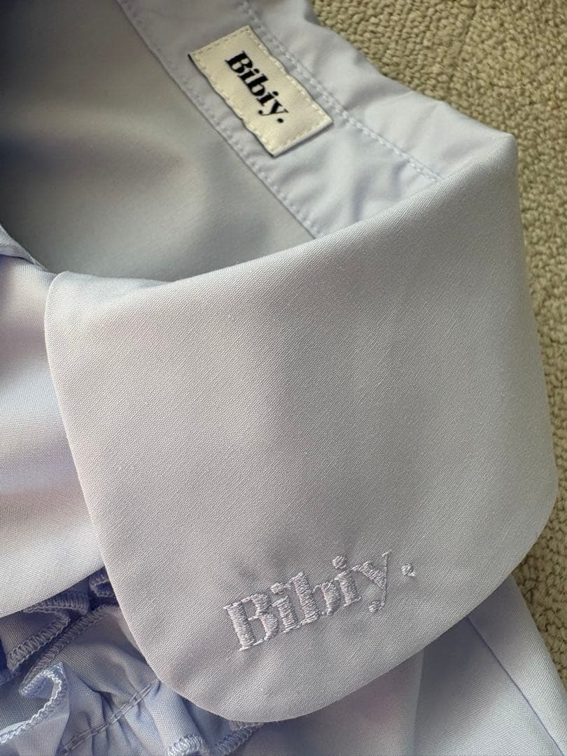 美品！1回着のみ！Bibiy. パフスリーブブラウス　フリル　ライトブルーシャツ