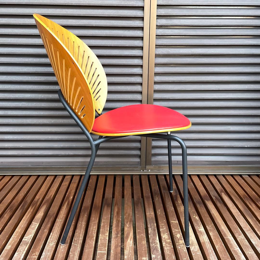 デンマーク　フレデリシア　椅子　ナナディツエル　　赤　3