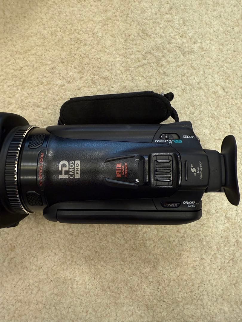 デジタルビデオカメラ　CANON iVIS HF G20＋付属品＋専用バッグ