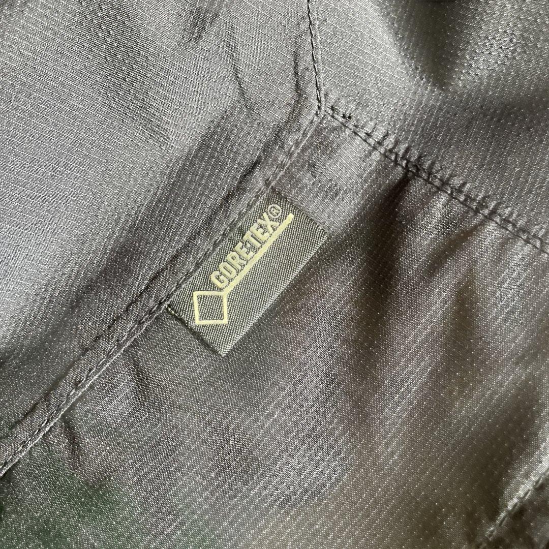 mont-bell フード付きマウンテンパーカー