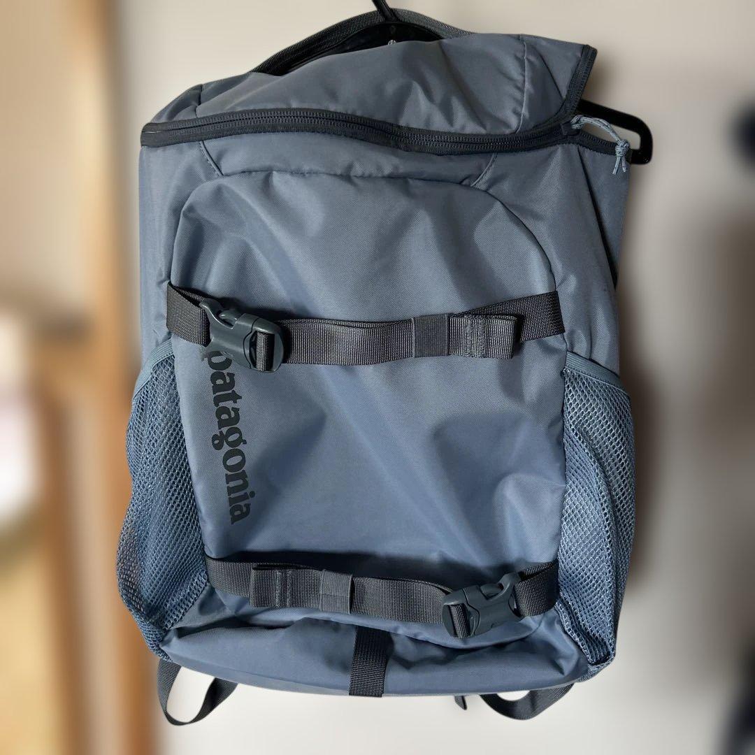 【美品】Patagonia キッズ レフュジート　デイパック18L 水色