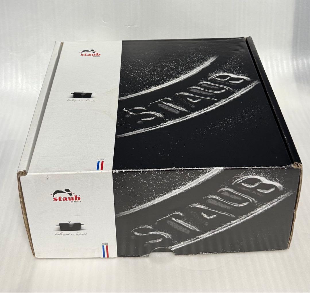 新品☆ストウブ スノークリスタル ココット 24cm クリスマス ホワイト