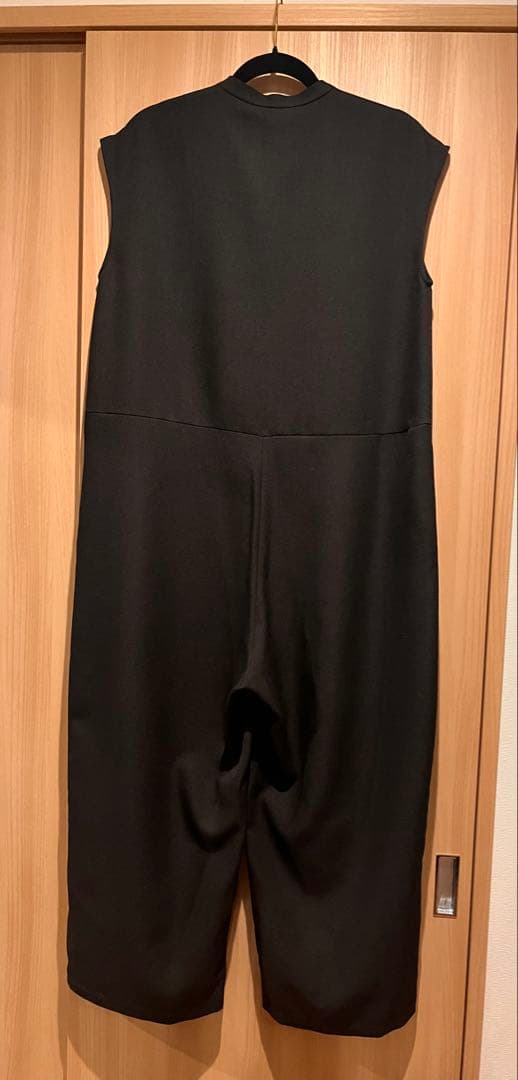 新品タグ付♪MidiUmi リサイクル ブラックノースリーブオールインワン