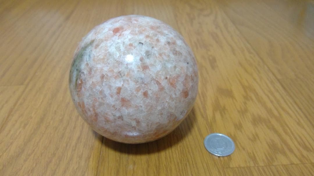 サンストーン大きい丸玉　パワーストーン置物
