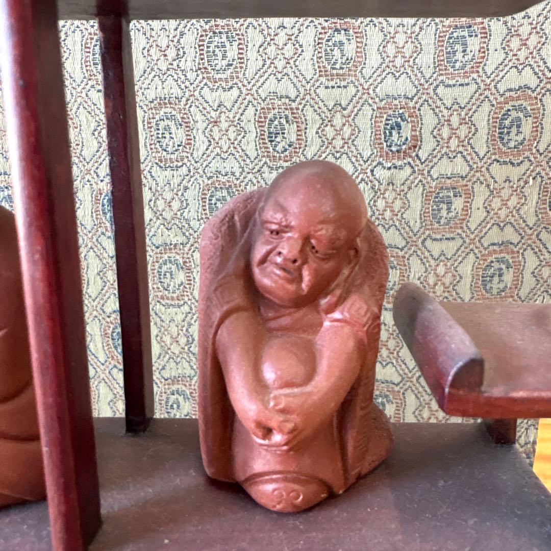 宣興微型紫砂　人形&飾り棚セット