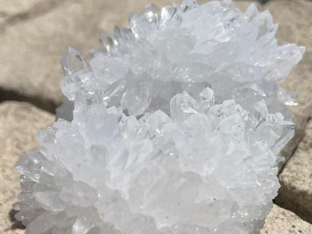 【強力浄化】希少！菊花水晶クラスター②⭐️お花畑 MI1