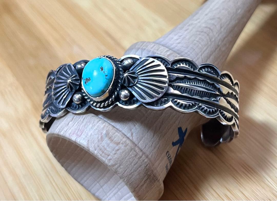 故人ドノヴァンキャドマン　ターコイズバングル