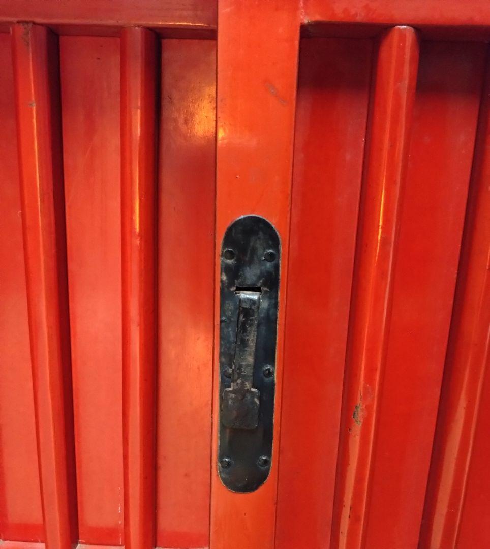 曲線が美しい楕円形のローキャビネット　和にも洋にも　神奈川県座間市での引き渡し可