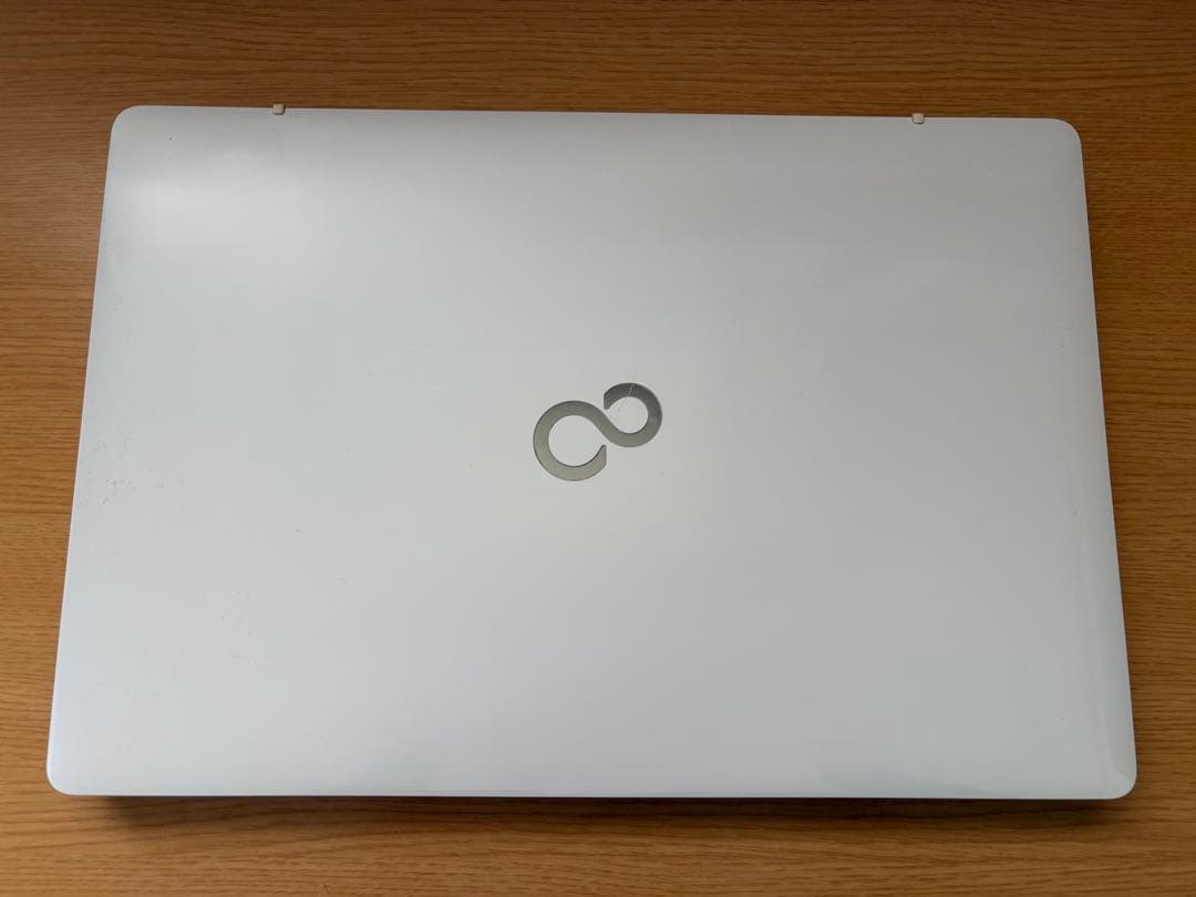 富士通 ノートPC Intel Core i7 ホワイト