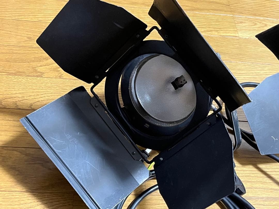 イオライト 3灯　TOSHIBA