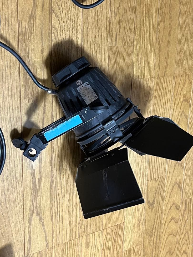 イオライト 3灯　TOSHIBA