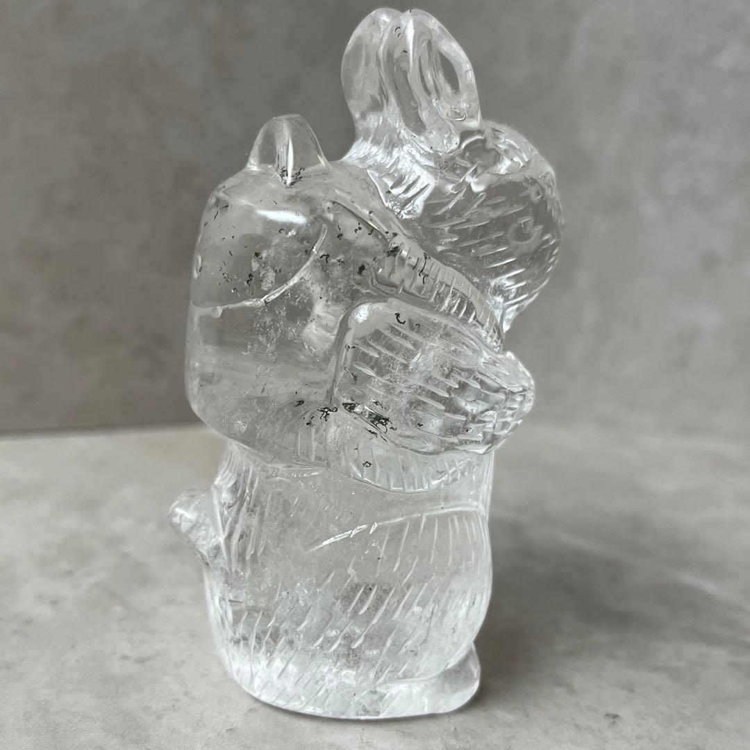 うさぎ　ガーデンクォーツ　手彫り　１点物　天然石