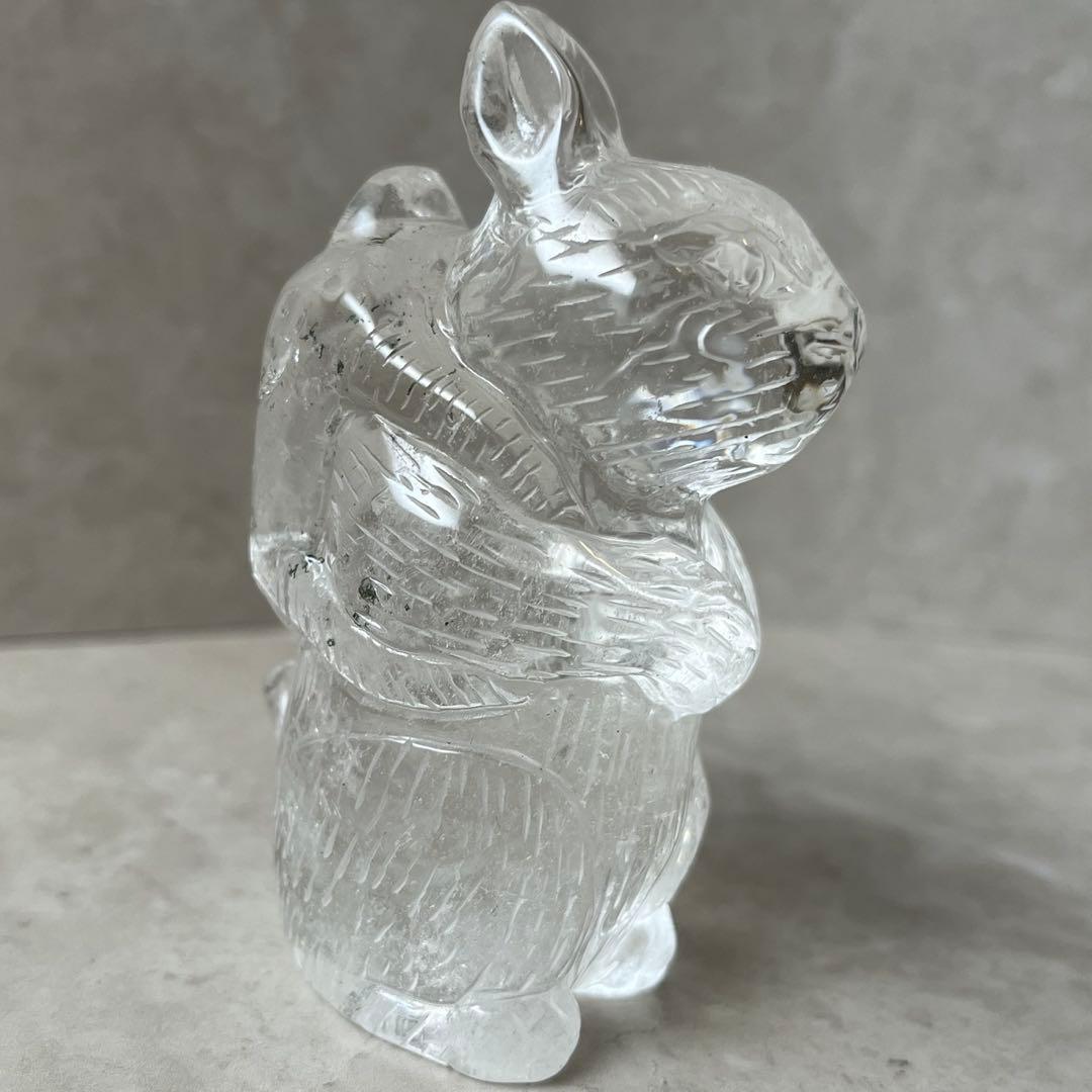 うさぎ　ガーデンクォーツ　手彫り　１点物　天然石