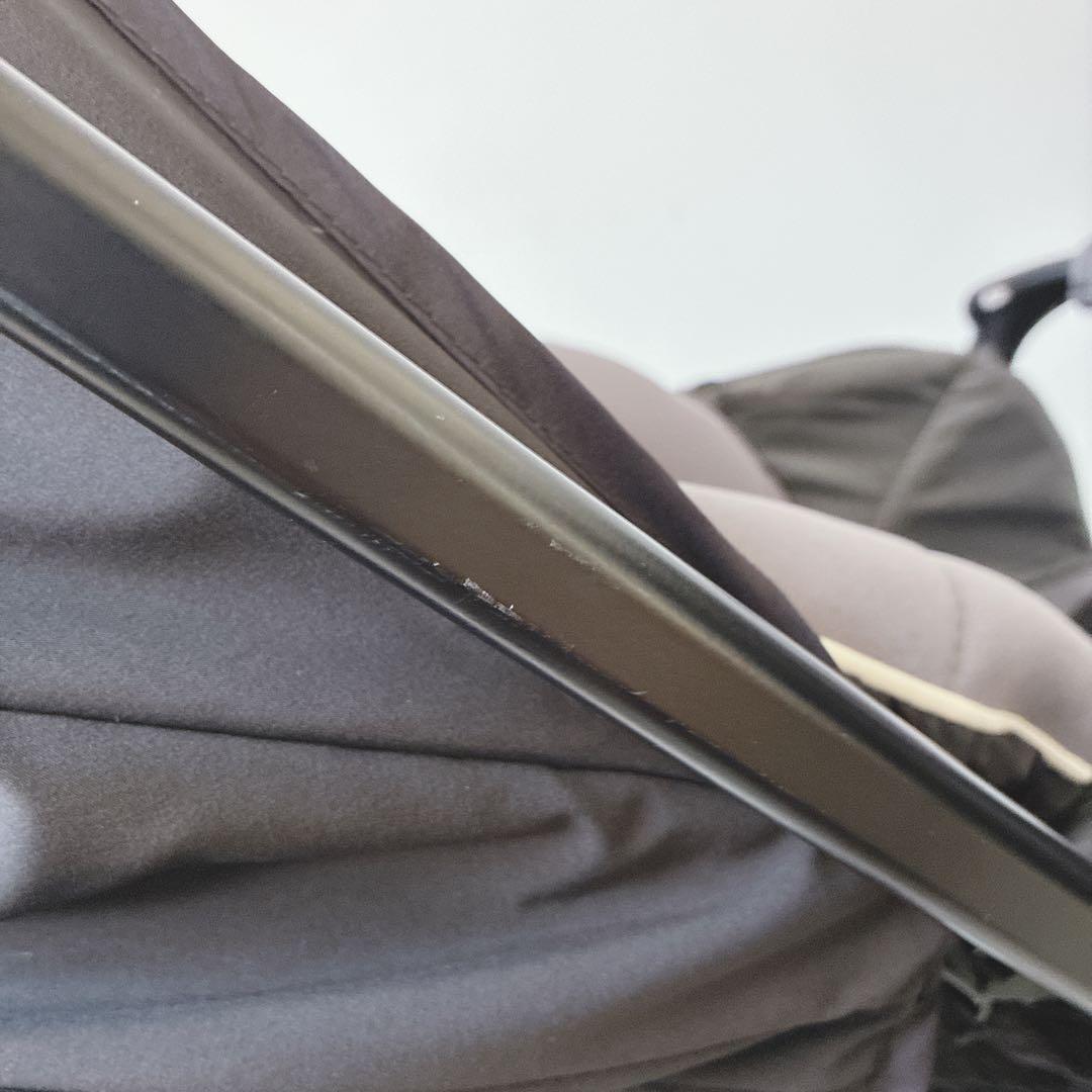 アップリカ 超軽量ベビーカー カルーンエアー チェックブラック