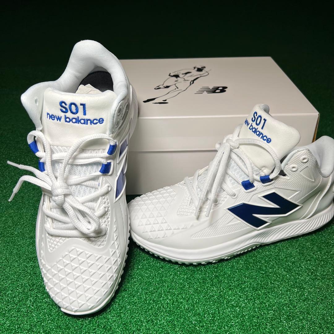 シューズ New Balance FuelCell Ohtani 1 Trainer