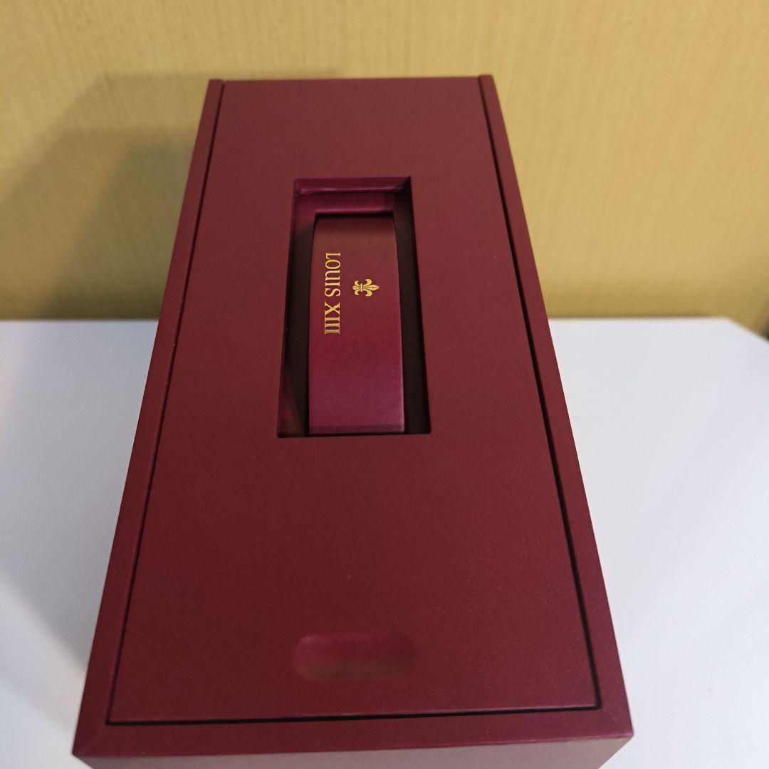 新型レミーマルタンの最高級品　ルイ１３世専用箱付きセット価格（シリアル番号一致）