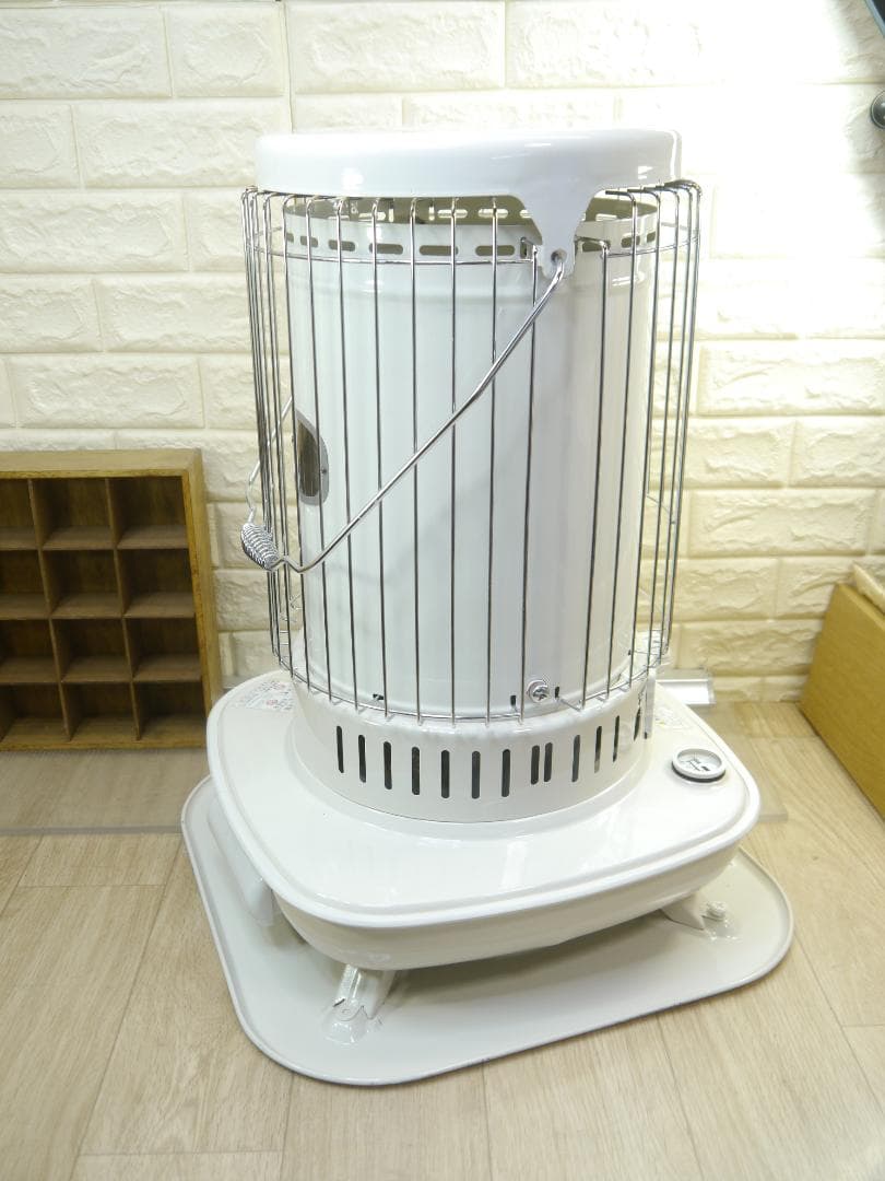 送料込み◆美品★2020年❤コロナ　ホワイト 石油ストーブ 安全ガード付き
