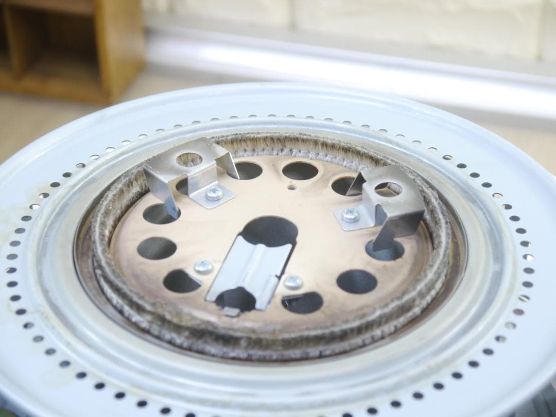 送料込み◆美品★2020年❤コロナ　ホワイト 石油ストーブ 安全ガード付き